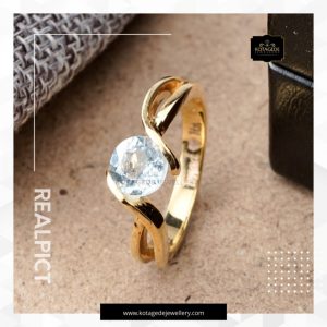 model cincin tunangan emas