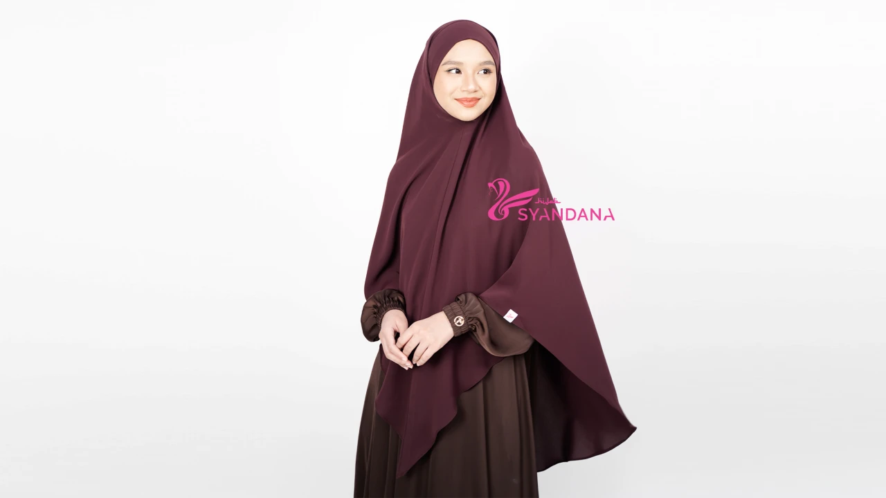 Khimar Bandana Khiban Bahan Mazen Anti UV Cocok Dipadukan dengan Gamis Polos hingga Gamis Motif Elegan